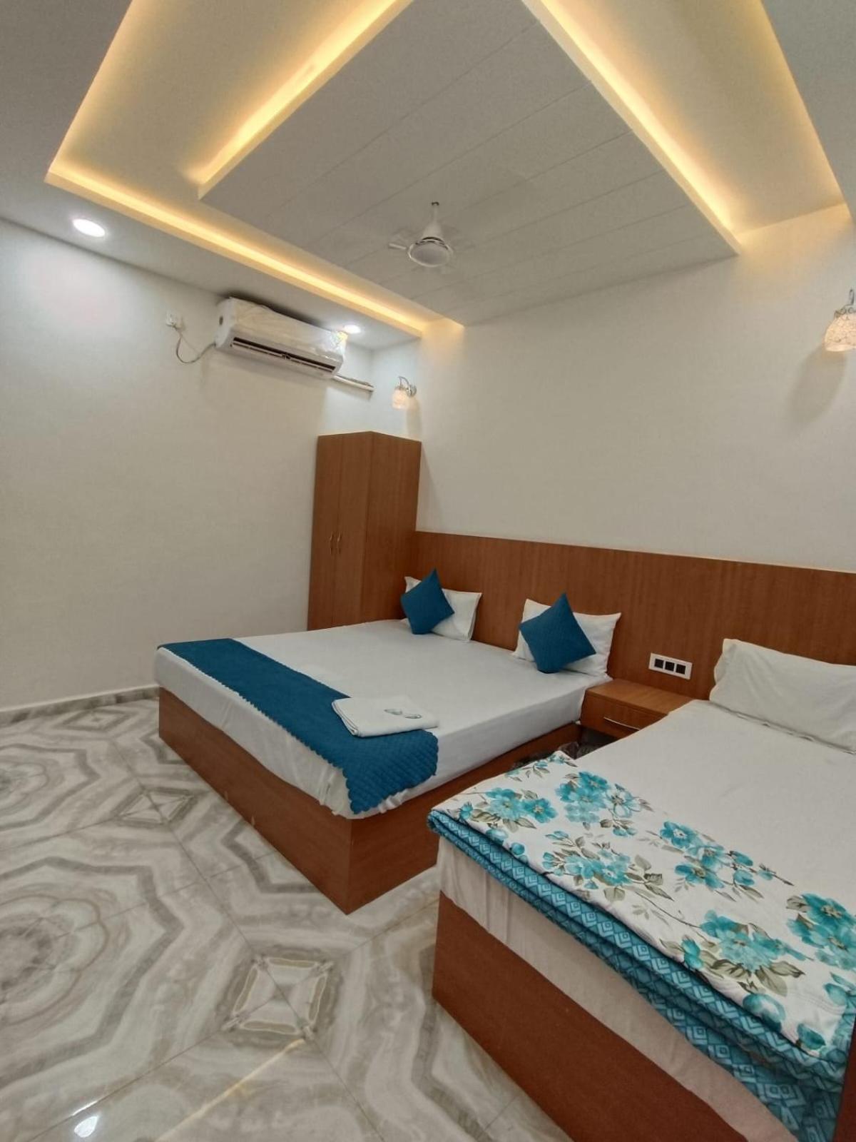 The Nirmala Palace Hotel Ayodhya Exterior photo